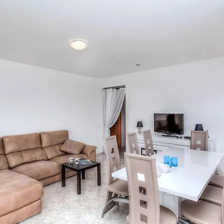 Mercury By Interhome