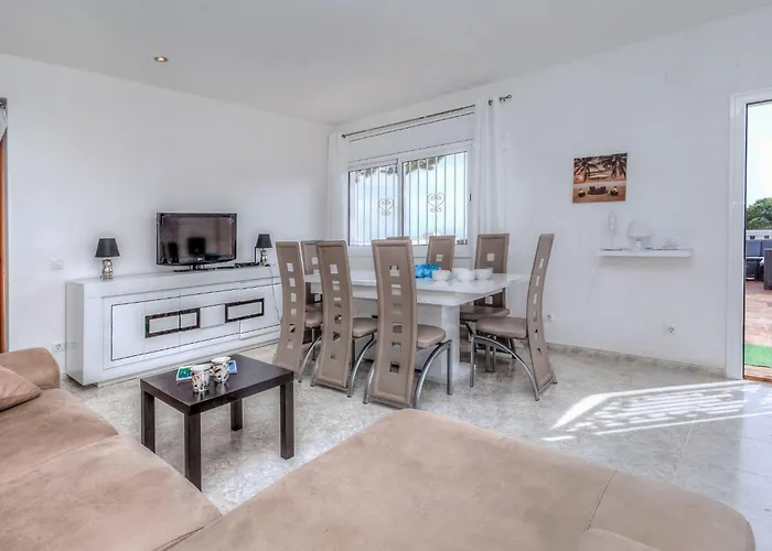 Mercury By Interhome Lloret de Mar