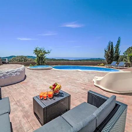 Mercury By Interhome Lloret de Mar